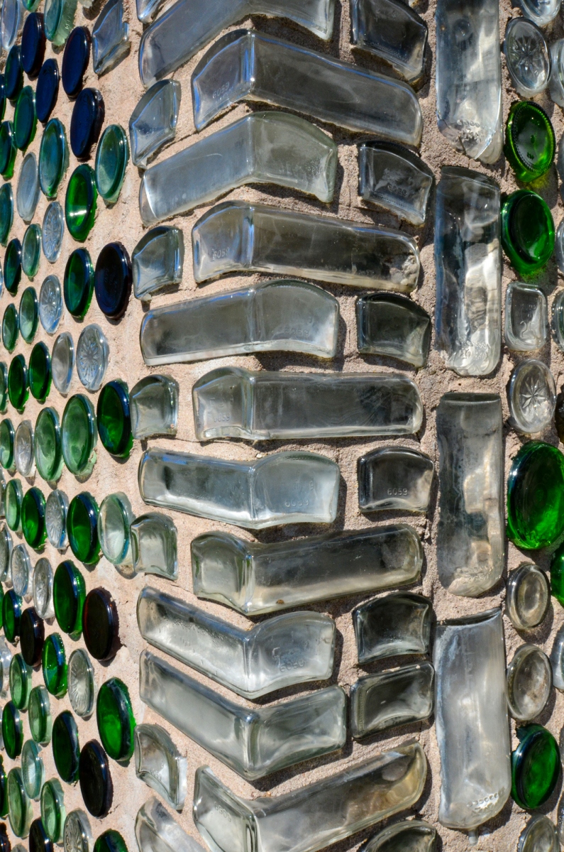 Bottle-Houses-15205-1325x2000
