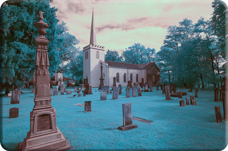 Link to Old St. Thomas Church in Infrared page.