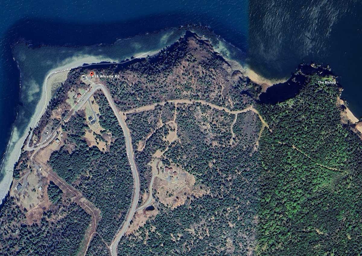 Screenshot from Google Earth showing location of the Long Eddy Point Lighthouse near the North Head formation on Grand Manan, NB.